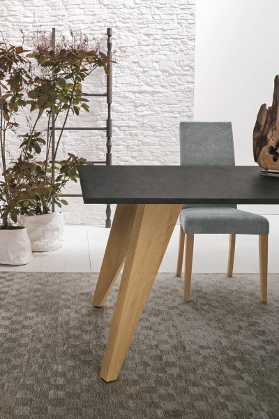 Обеденный стол RAW 2