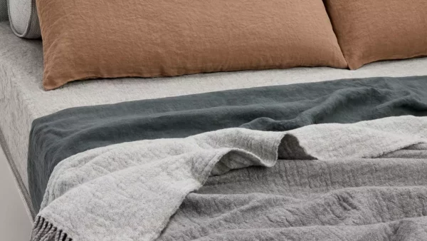 Текстильная коллекция Plain Collection Bed Linen & Plaid 11