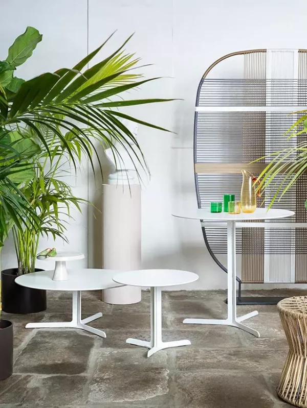 Приставной уличный столик Garden Table 2