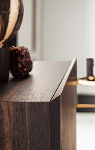 Тумбочка и комод Tosca 2