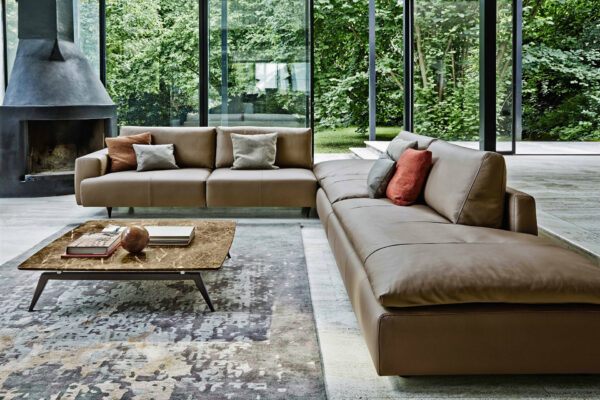 Приставной столик из мрамора 4