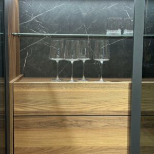 Стеклянная Витрина Arya на ножках 6