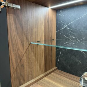 Стеклянная Витрина Arya на ножках 4