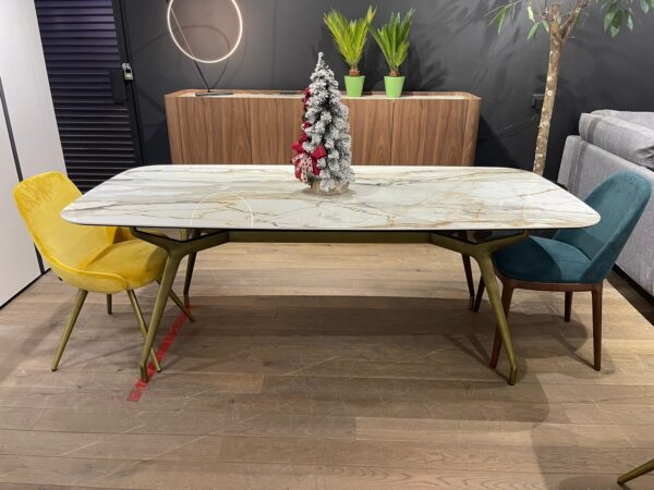 Обеденный стол Arkos shaped 200 7