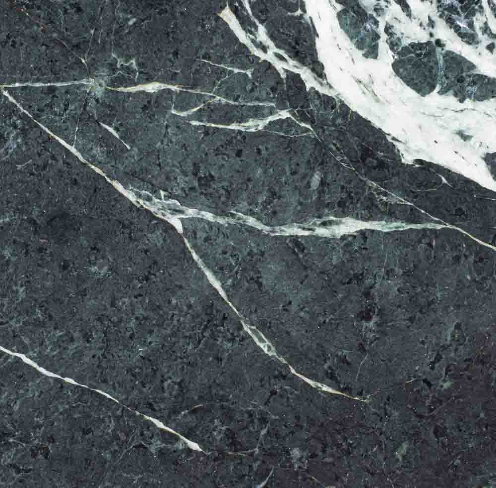 F1 - зеленые мраморные Альпы