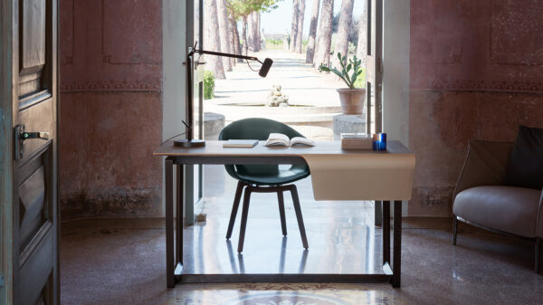 Кресло GINGER ALE WOOD LEGS 16