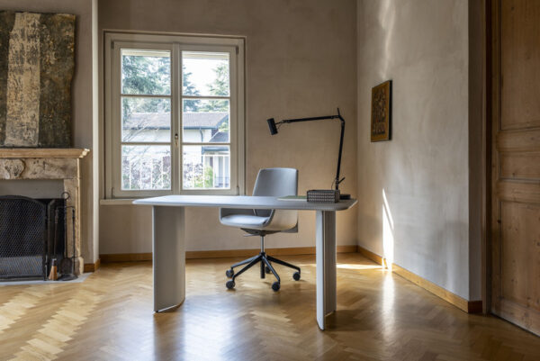 Офисное кресло DOWNTOWN CONFERENCE 360 8