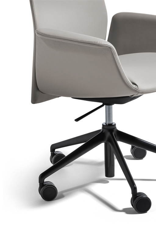 Офисное кресло DOWNTOWN CONFERENCE 360 3