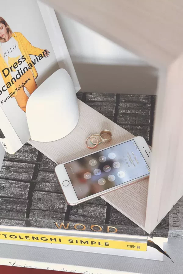 Настольная лампа GAKU WIRE 18