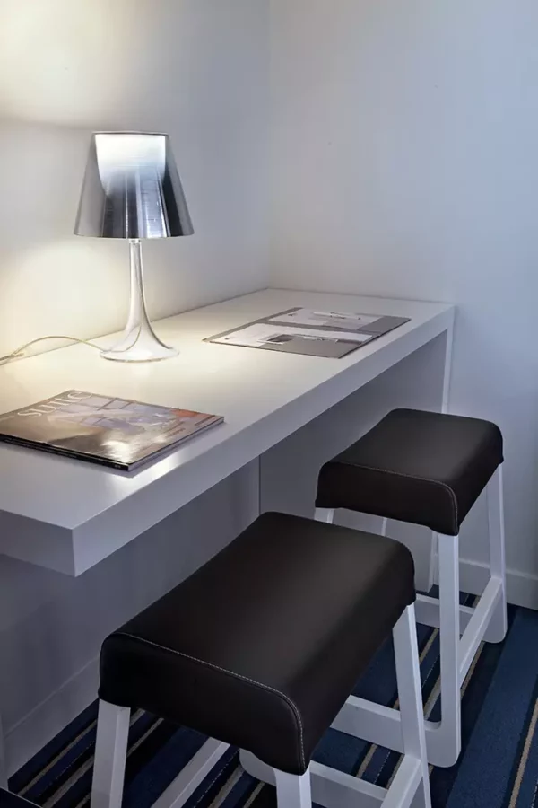 Настольная лампа MISS K 1