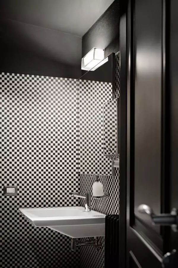 Настенная лампа ONTHEROCKS 5