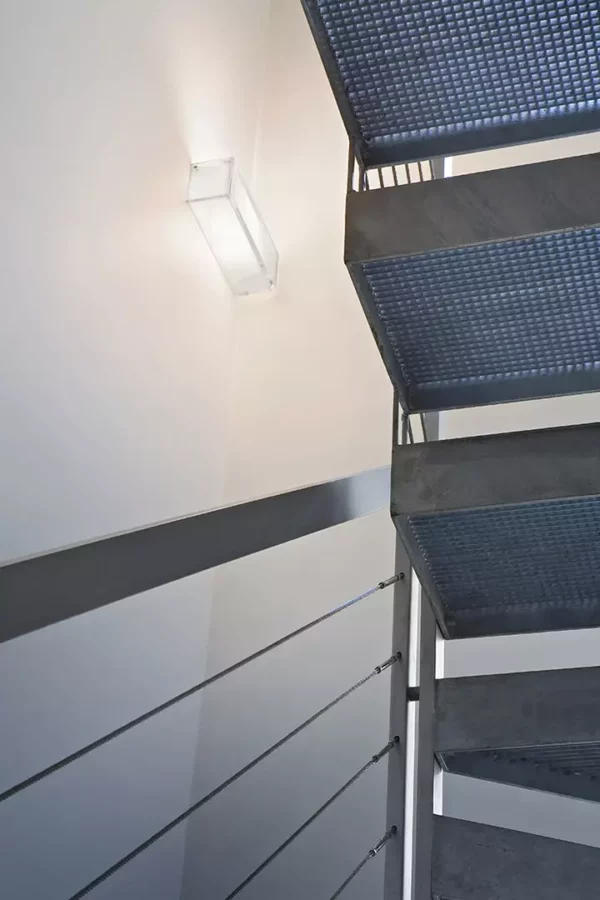 Настенная лампа ONTHEROCKS 8