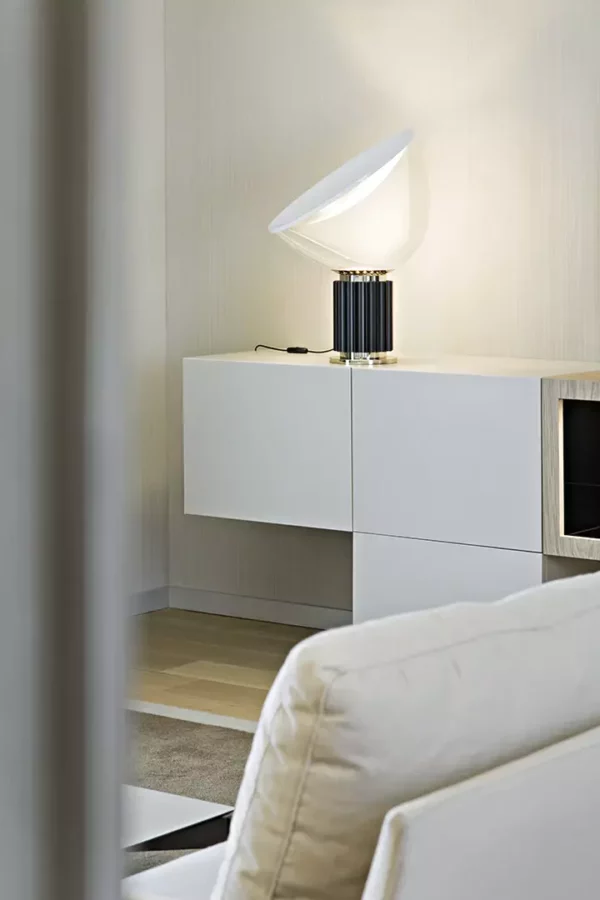 Настольная лампа TACCIA 4