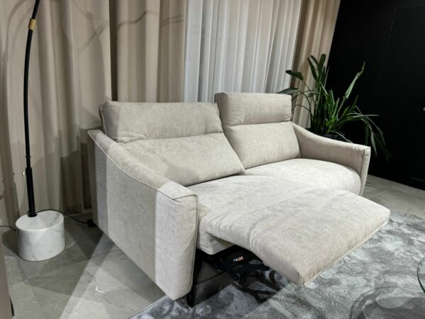 Итальянский Диван с электрореклайнерами MADRID от Rosini