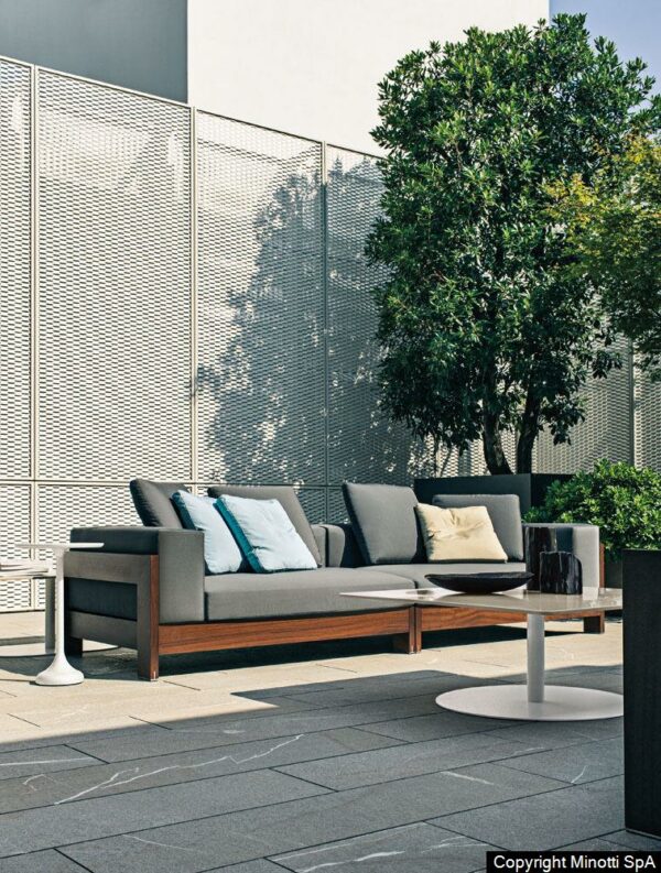 Итальянский диван Alison Iroko Outdoor от MINOTTI