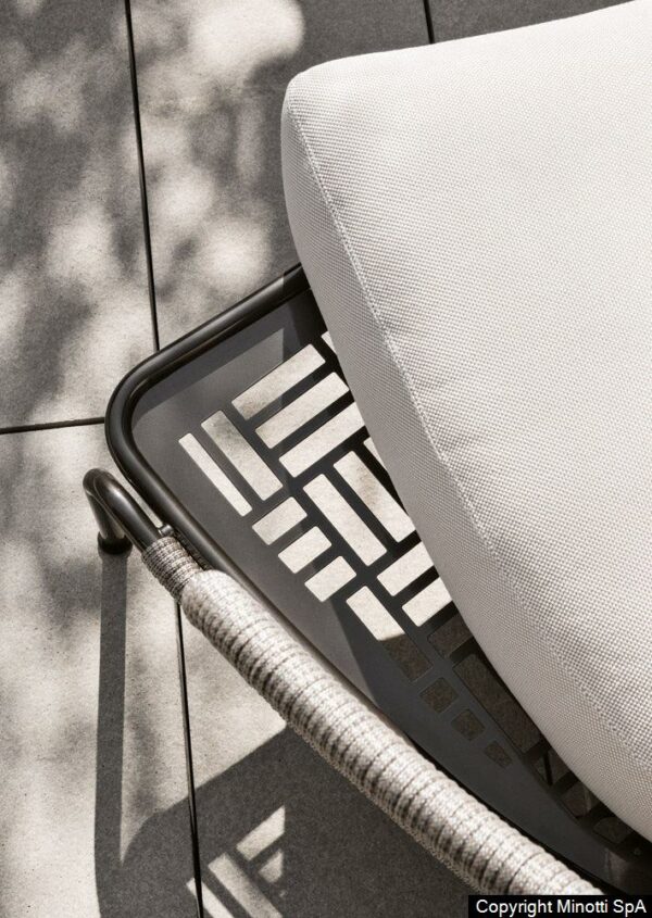 Итальянский шезлонг Aston “Cord” Outdoor от MINOTTI