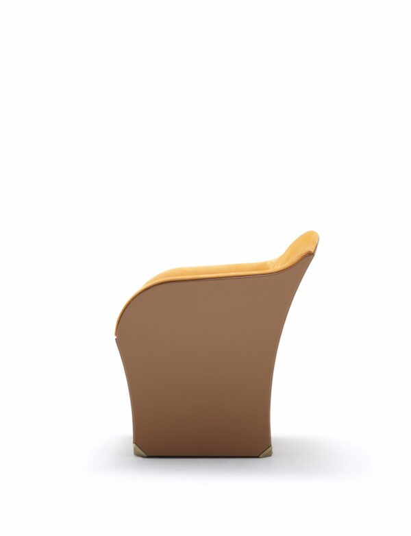 Итальянское кресло BONA от Fasem