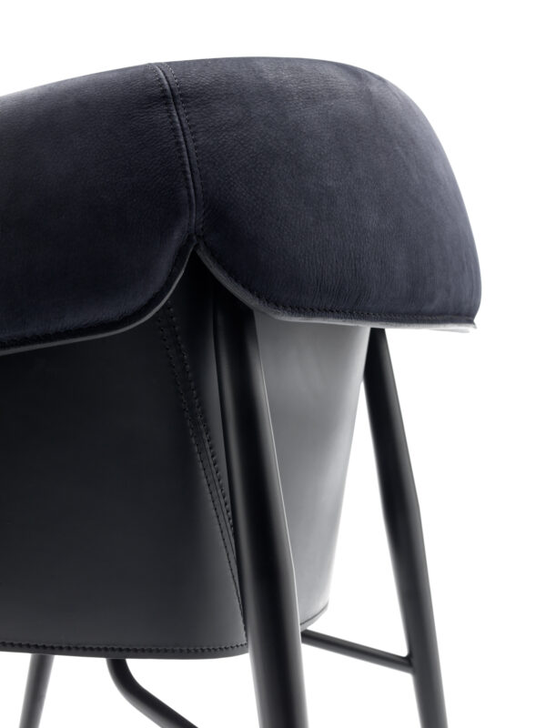 Итальянское кресло MONTGOMERY P 4