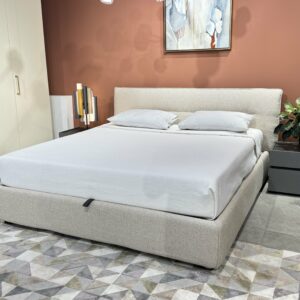 Итальянская двуспальная кровать CUT с подъемным механизмом под матрас 180*200 в наличии