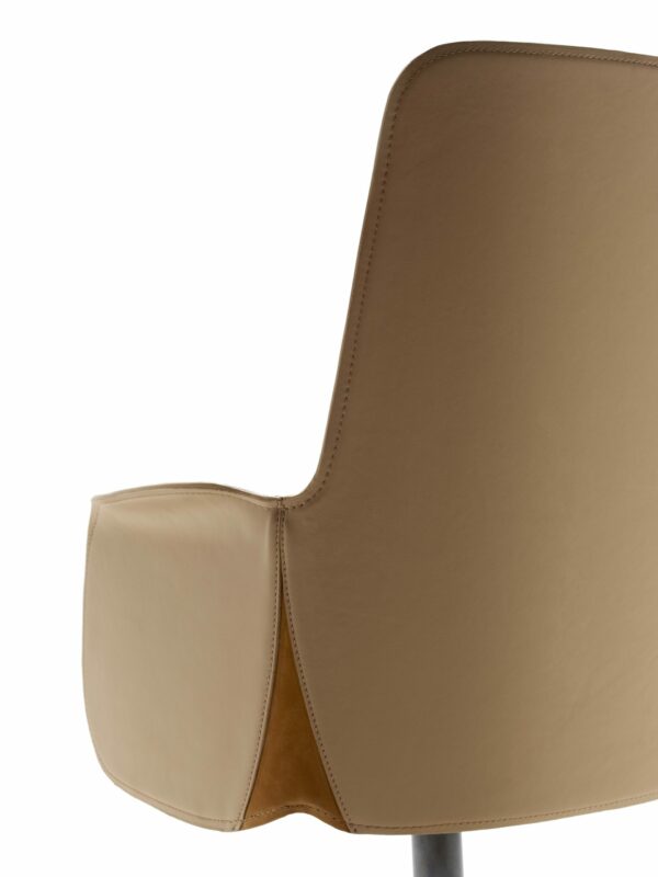 Итальянское кресло ELECTA TALL BC от Fasem