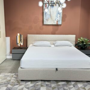 Итальянская двуспальная кровать CUT с подъемным механизмом под матрас 180*200 в наличии