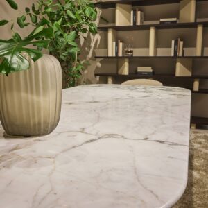 Итальянский стол Lua Dining от Giulio Marelli