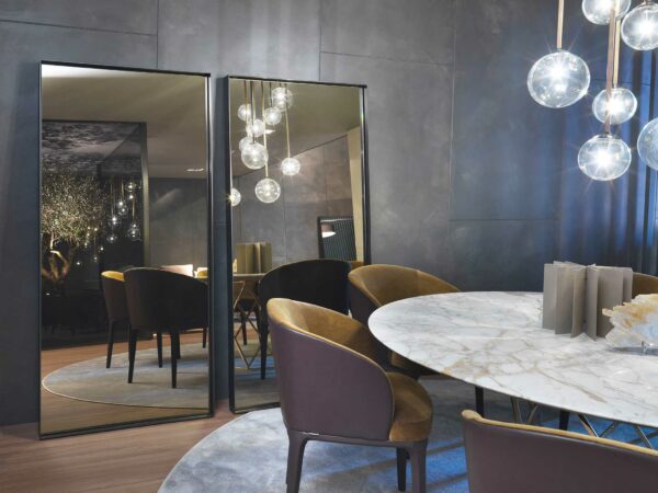 Итальянское зеркало Reflex от Giulio Marelli