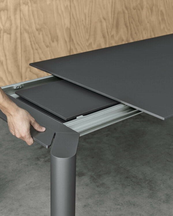 Итальянский стол Bodoni 7