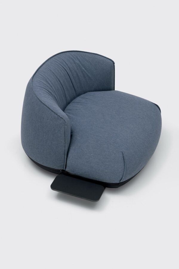 Итальянское кресло Brioni 20