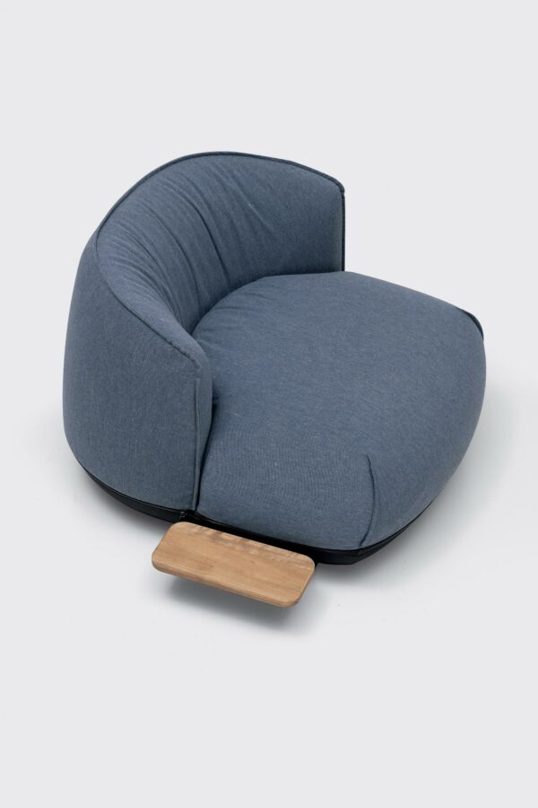 Итальянское кресло Brioni 21