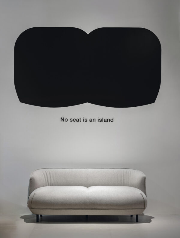 Итальянское кресло Brioni 31