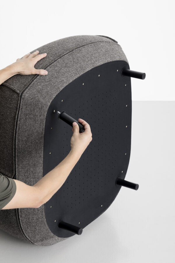 Итальянское кресло Brioni 33