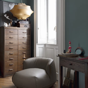 Итальянское кресло Brioni 28