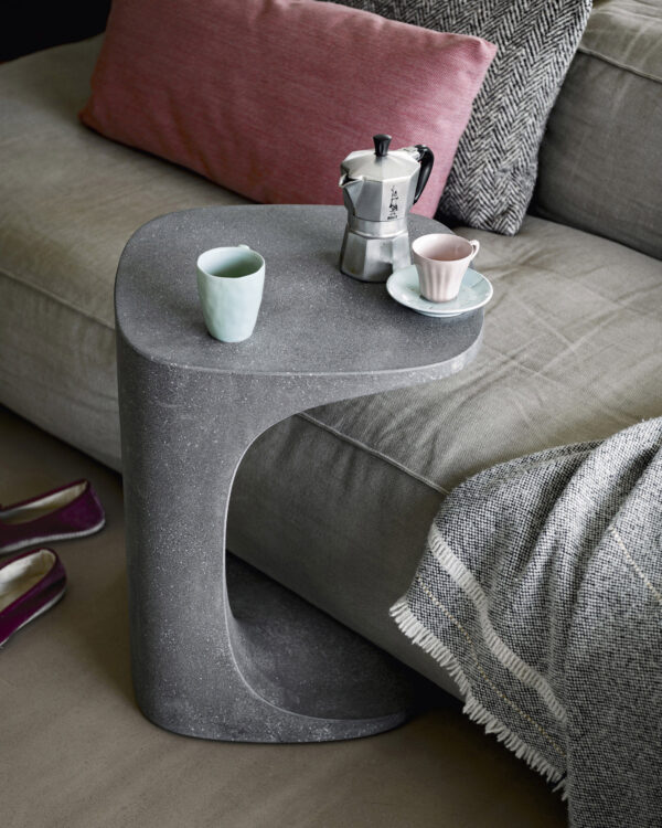 Итальянский столик Font 12