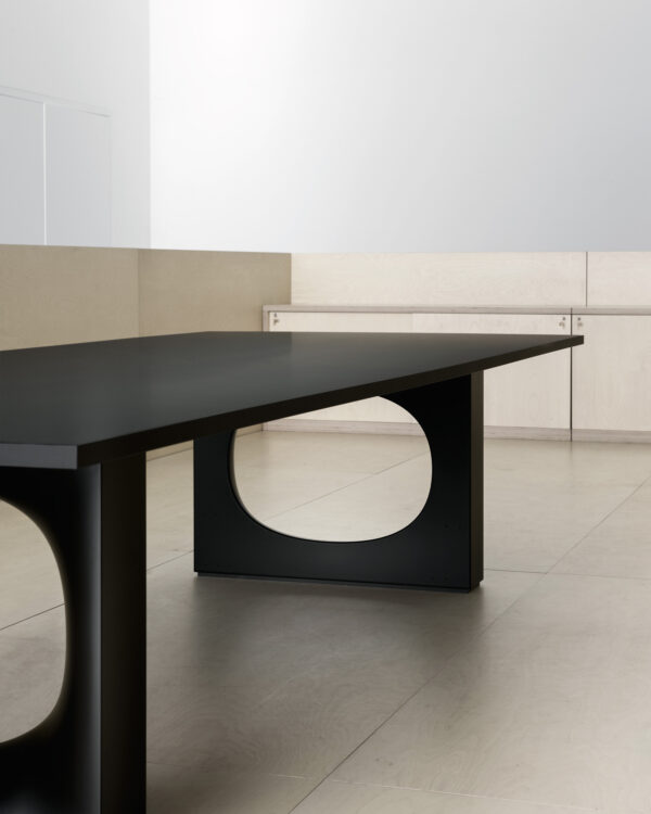 Итальянский стол Holo 11