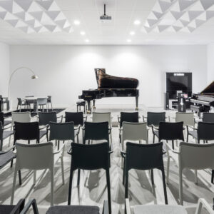 Итальянский стул LP 19