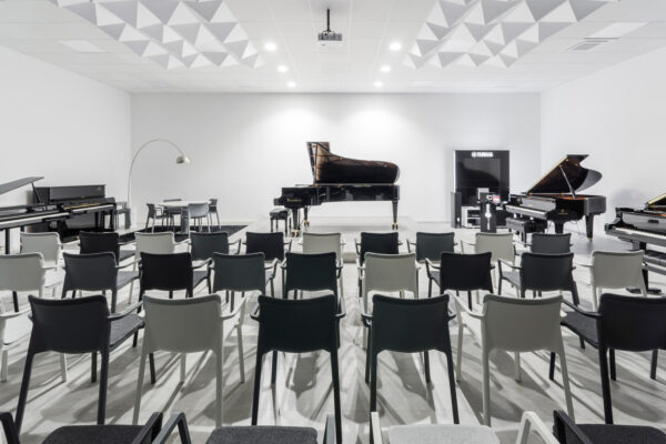 Итальянский стул LP 19