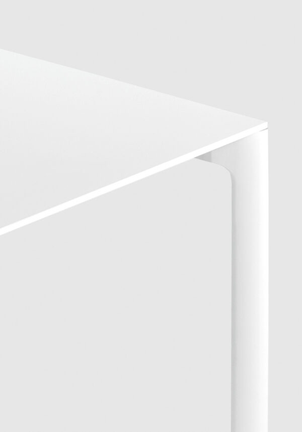 Итальянский стол Maki slatted 12