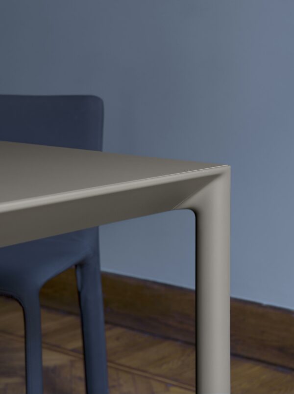 Итальянский стол Maki 17