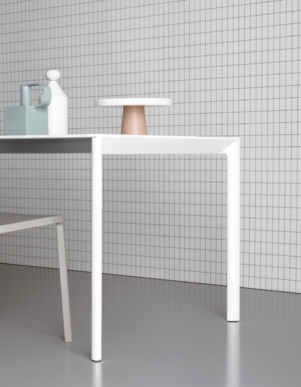 Итальянский стол Maki slatted 18