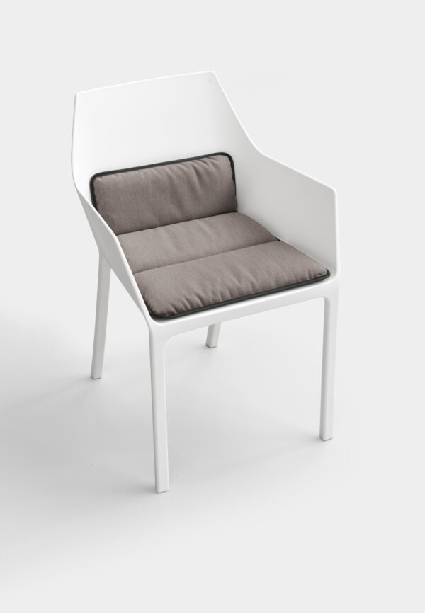 Итальянское кресло Mem от KRISTALIA