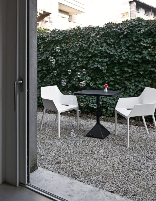 Итальянское кресло Mem 11