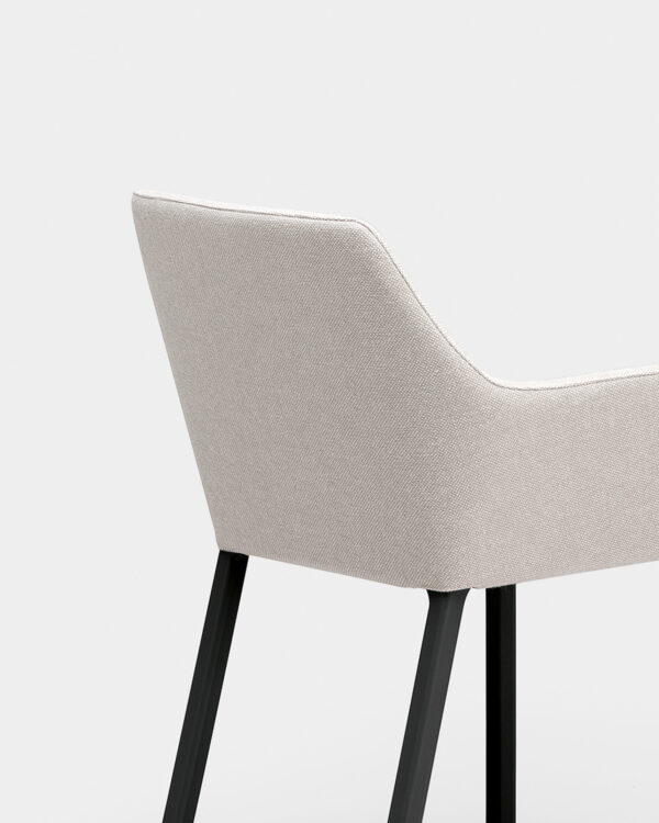 Итальянское кресло Mem Soft 6