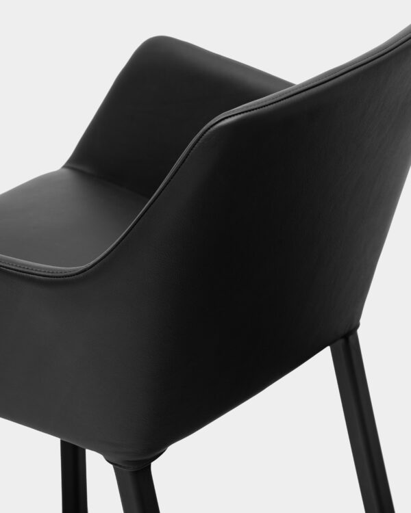 Итальянское кресло Mem Soft 7