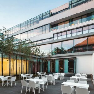 Итальянский столик Poule 4