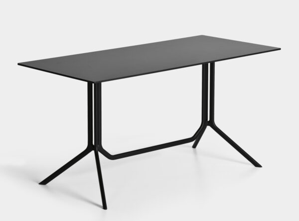 Итальянский столик Poule от KRISTALIA