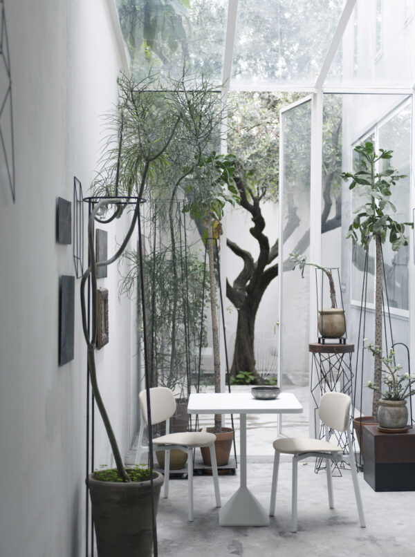 Итальянский столик TNP от KRISTALIA