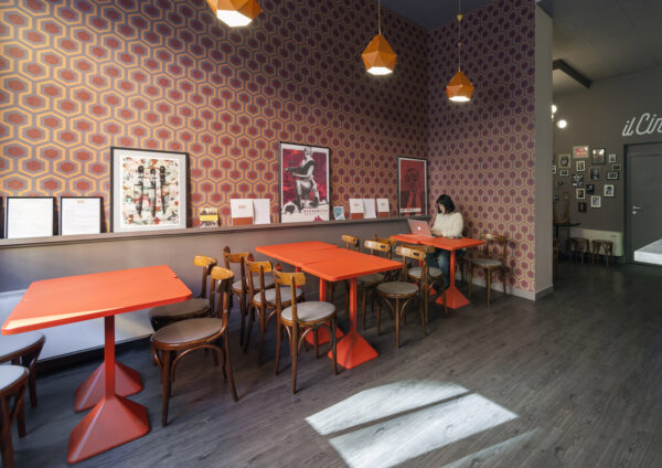 Итальянский столик TNP 3