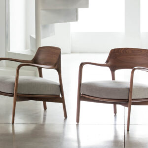 Итальянское кресло LOUIS от PORADA