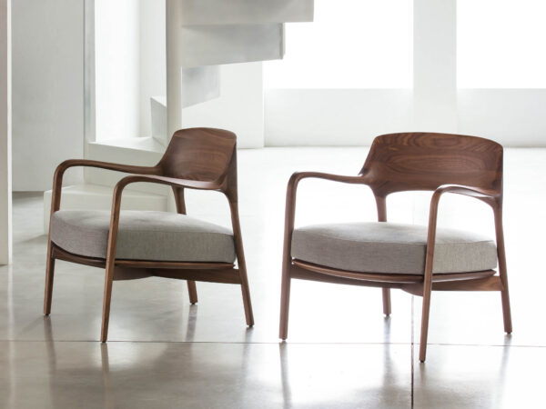 Итальянское кресло LOUIS от PORADA